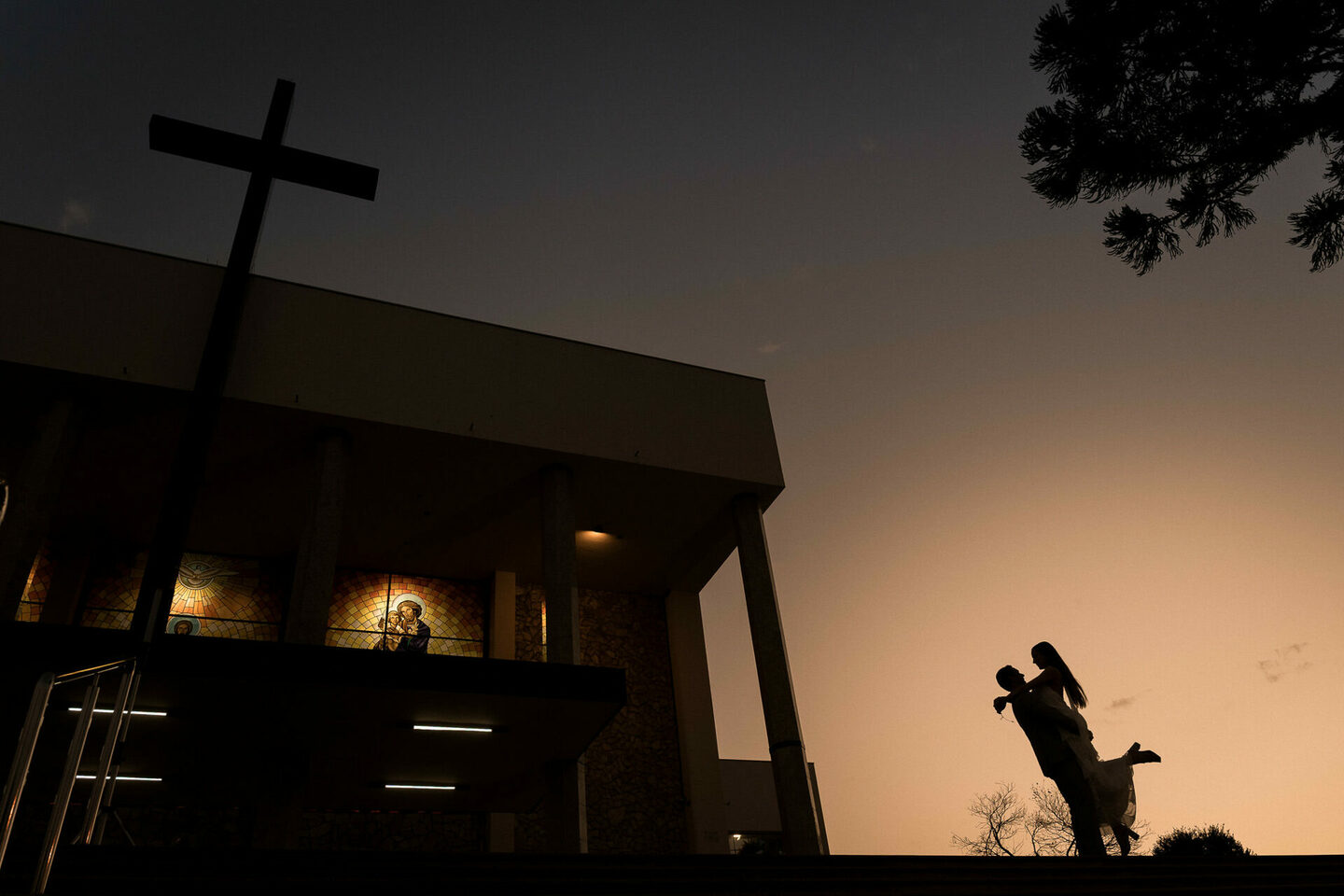 Évellyn e Melchior - Religioso